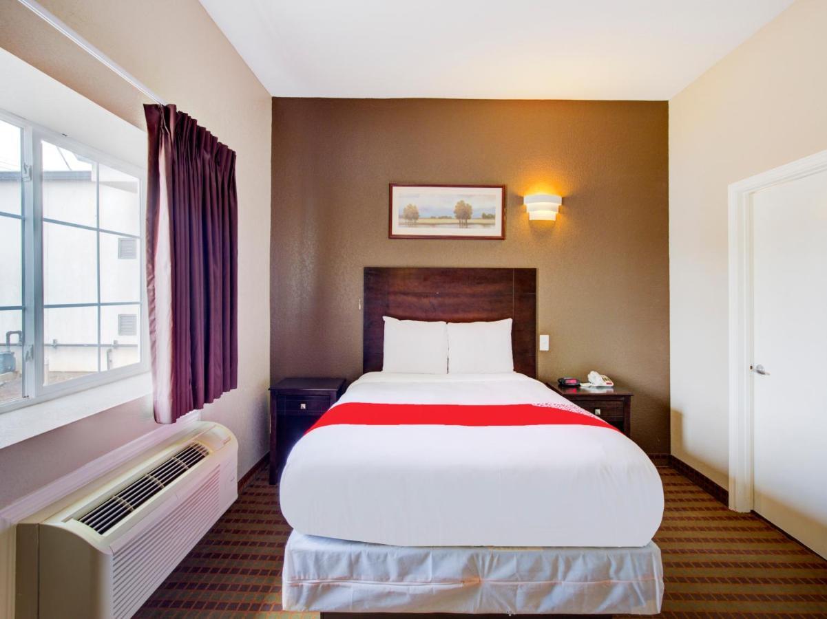 Hotel Dilley Grand Ngoại thất bức ảnh